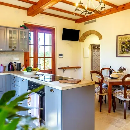 Private Among Pine Trees And Lavender * מרינה די גרוסטו